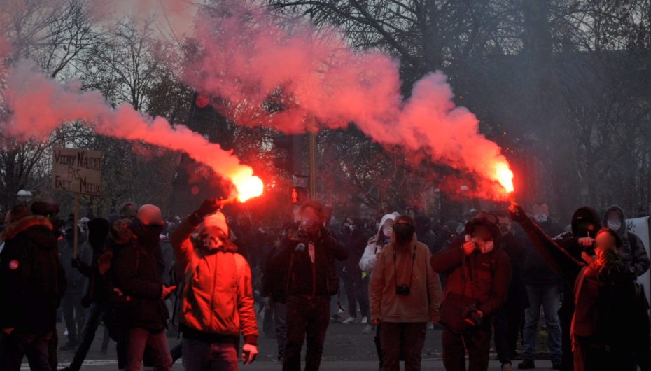 Dijon : de l’objection à l’affrontement, 2 000 manifestants contre la loi « sécurité globale »
