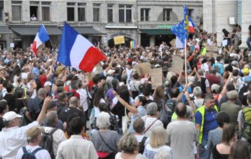 Besançon : contre le pass sanitaire, le mécontentement explose
