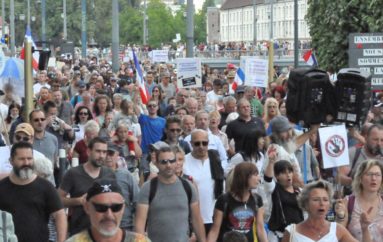 Pass sanitaire : à Besançon, la mobilisation ne faiblit pas