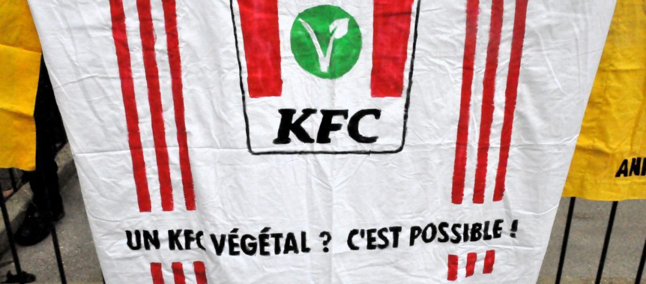 Besançon : deux militantes devant le tribunal pour une action antispéciste contre KFC