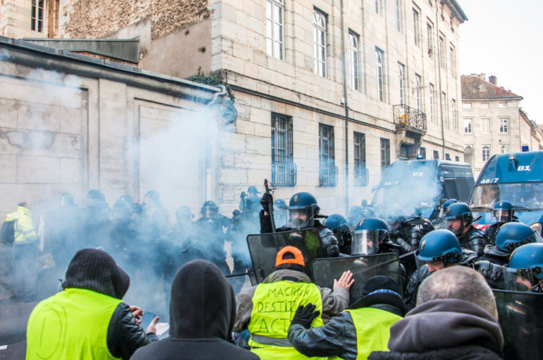 Photo Reportage – 15 décembre, les « Gilets Jaunes » à Besançon