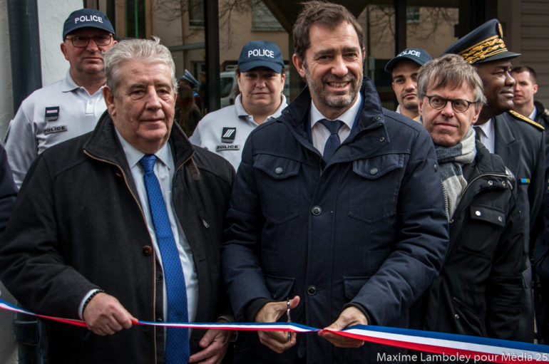 Photoreportage : Christophe Castaner inaugure le nouveau commissariat de Planoise
