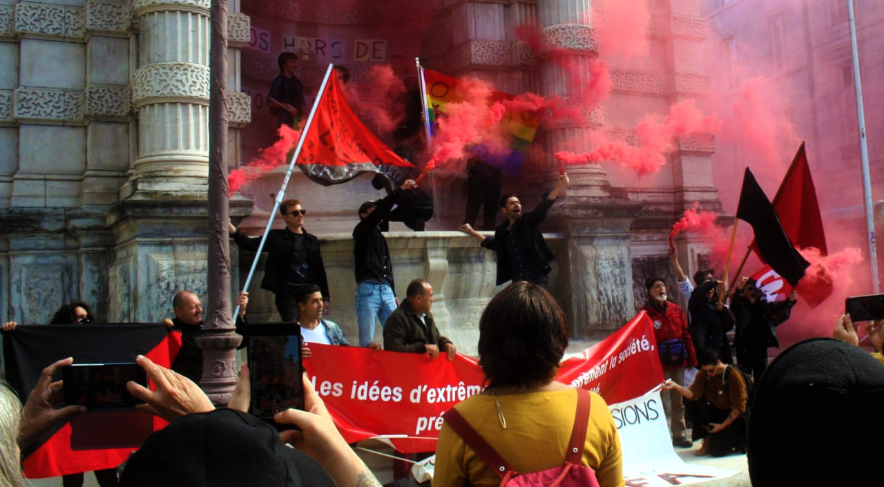 17-09-22 Manif contre l’extrême droite à Besançon Place Jean-Cornet | Photo Toufik-De-Planoise / Radio BIP